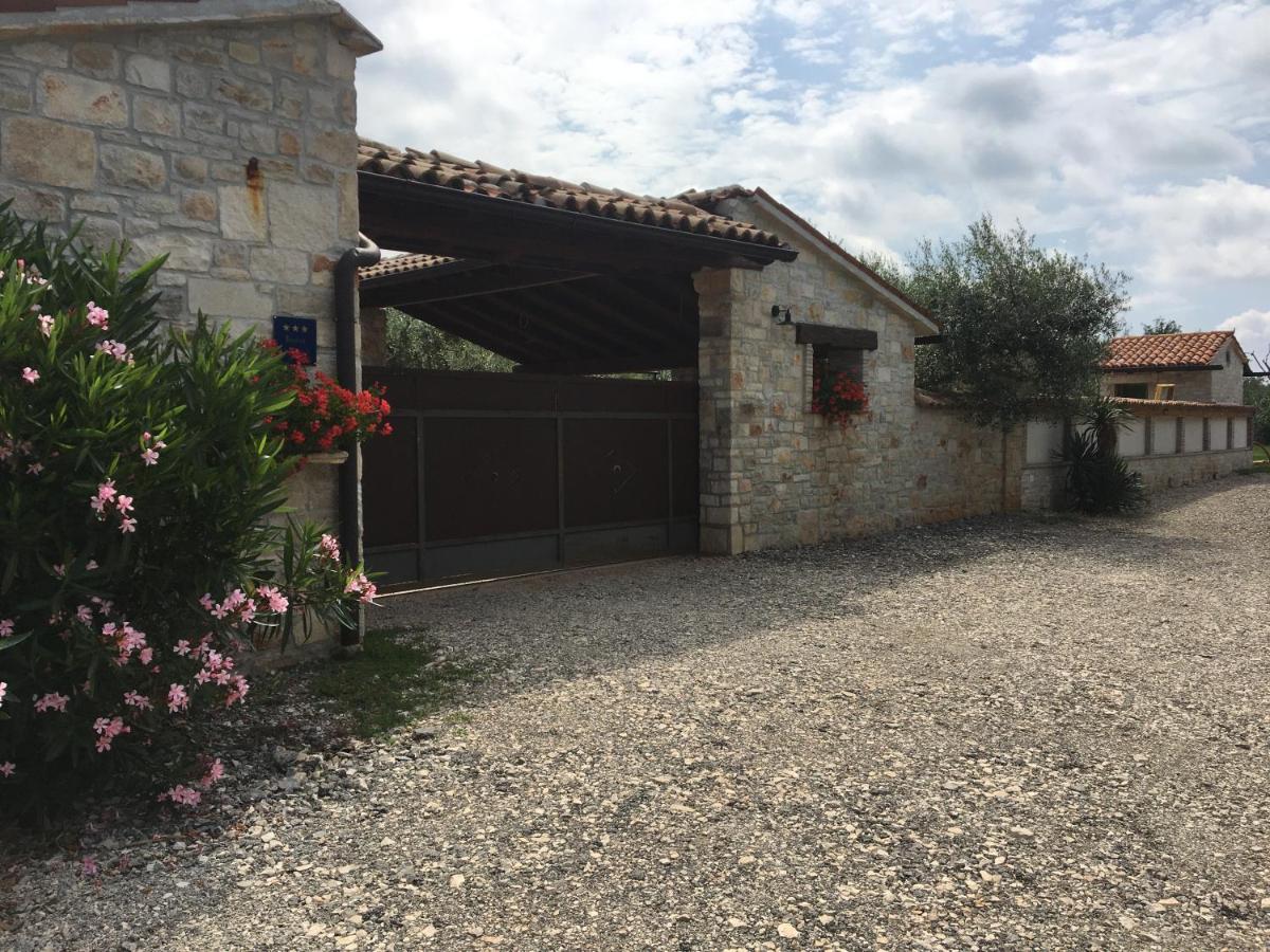 Appartment Hacienda Monica ウマグ エクステリア 写真